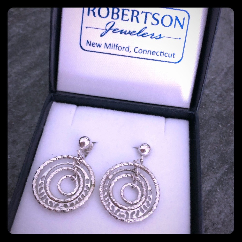 Sterling silver (925), spiral filigree earrings.